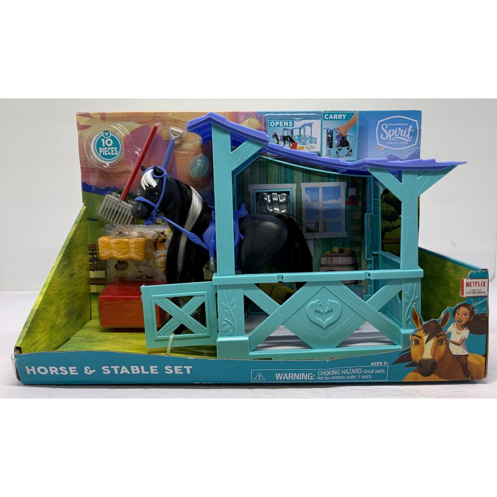 Dreamworks Spirit Riding Free NIB Horse and Stable Set 2019 Sealed NOS